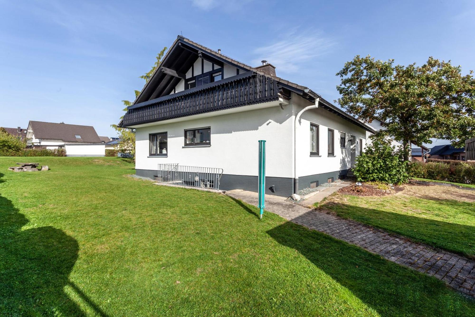 Schauerte Apartment Медебах Екстериор снимка